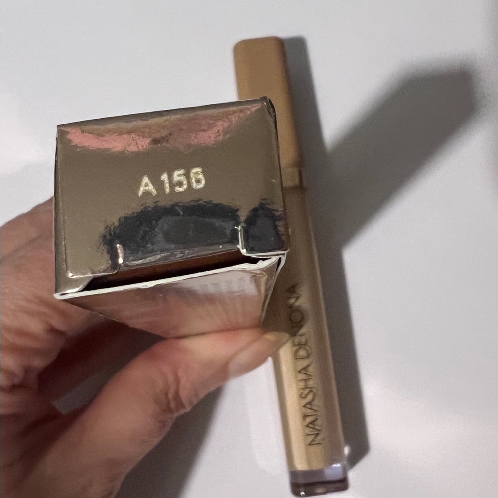 Natasha Denona HY-GLAM CONCEALER in Y2 - Picture 8 of 8